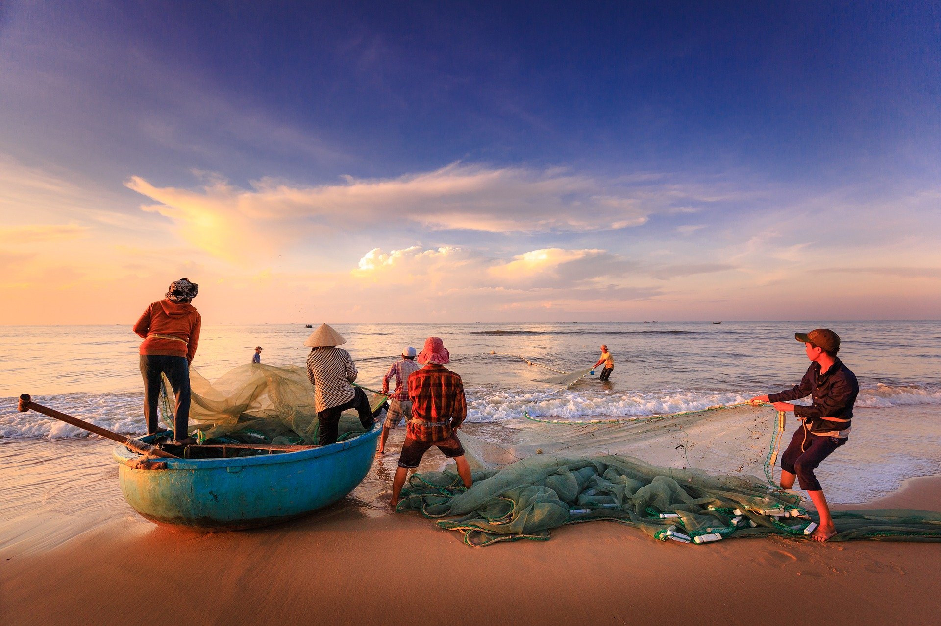 Supporting Small-Scale Fisheries - Sustainable Fisheries Partnership