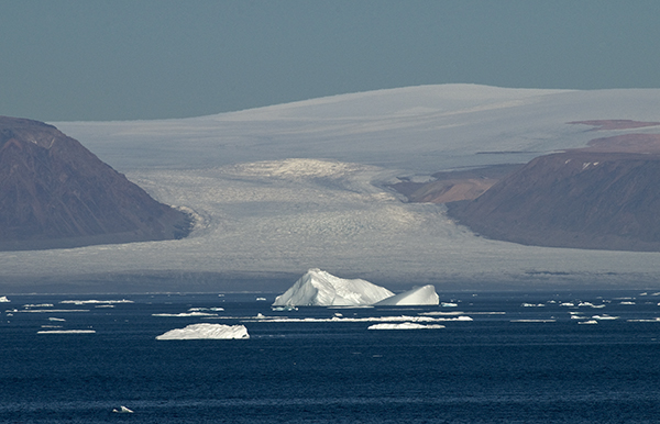 Calotte glaciaire et glacier de l'Arctique